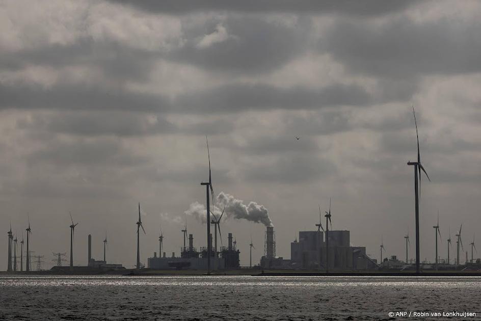Industrieprijzen in Nederland licht gedaald