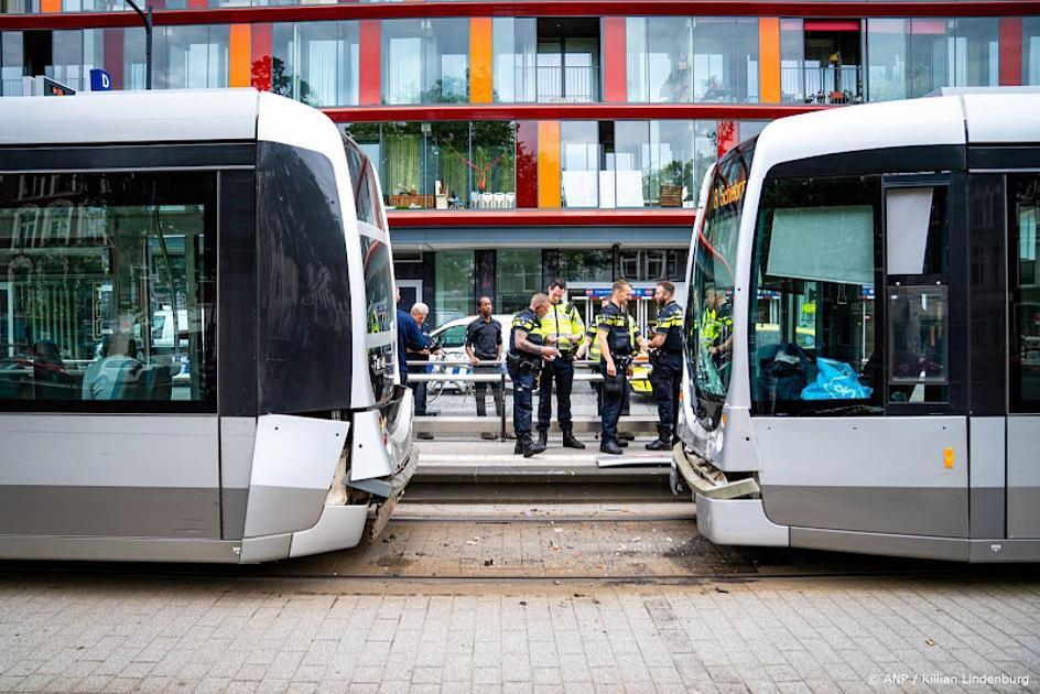 Botsing tussen trams in Rotterdam: acht lichtgewonden