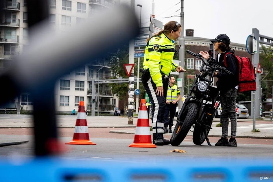 Helmplicht lastig te handhaven, zegt politievakbond ACP