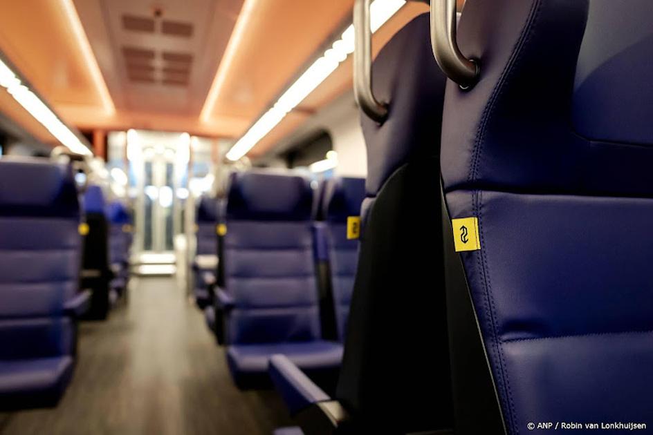 Bovenleidingstoring legt treinverkeer Delft–Rotterdam plat