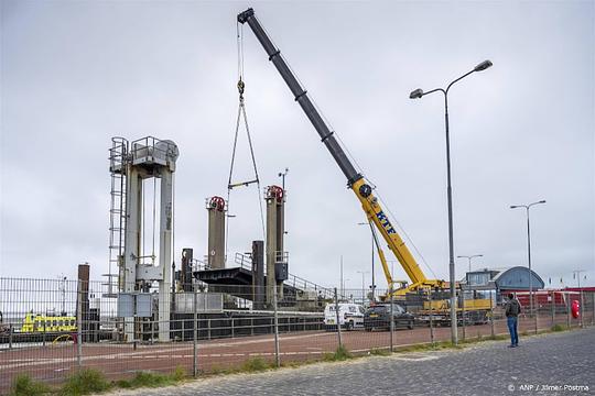 reparatie veerboot en autobrug holwert