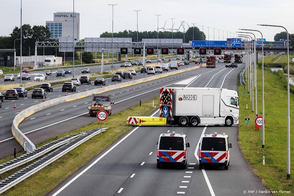 Ochtendspits rustig ondanks maatregelen rond NAVO-top
