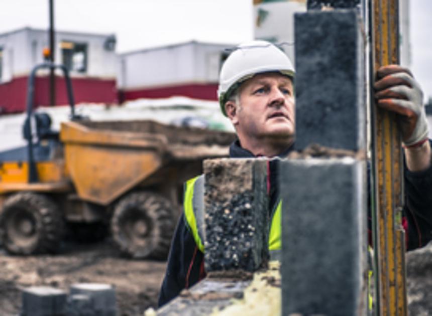 Eerste paal nieuwe buurtkamer Diereneiland op 8 september de grond in