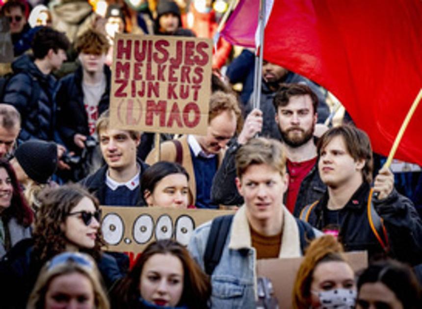 Honderden deelnemers Woonprotest toch door Kalverstraat 