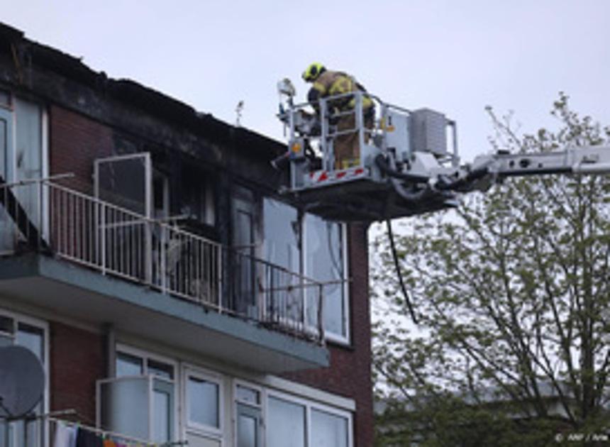 Flink wat woningen in flat Dordrecht onbewoonbaar door brand