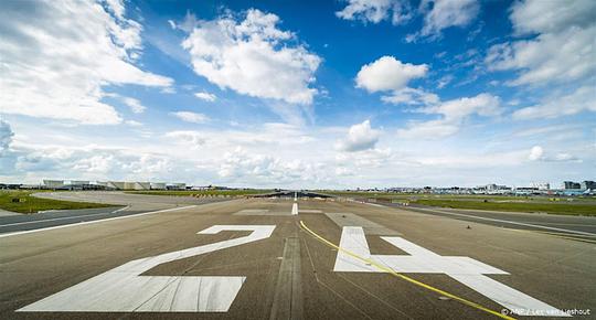 Kaagbaan op Schiphol negen weken niet gebruikt vanwege onderhoud