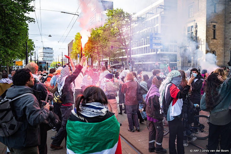Actiegroep blokkeert goederenspoor bij Rotterdamse haven